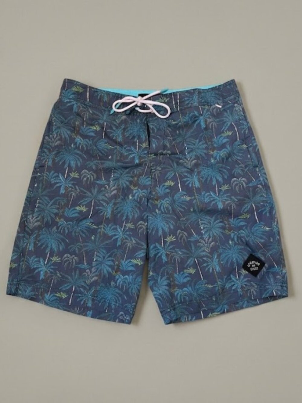 American Eagle Men's Size Medium Board Shorts Swim Trunks Suit Hawaiian Vacation